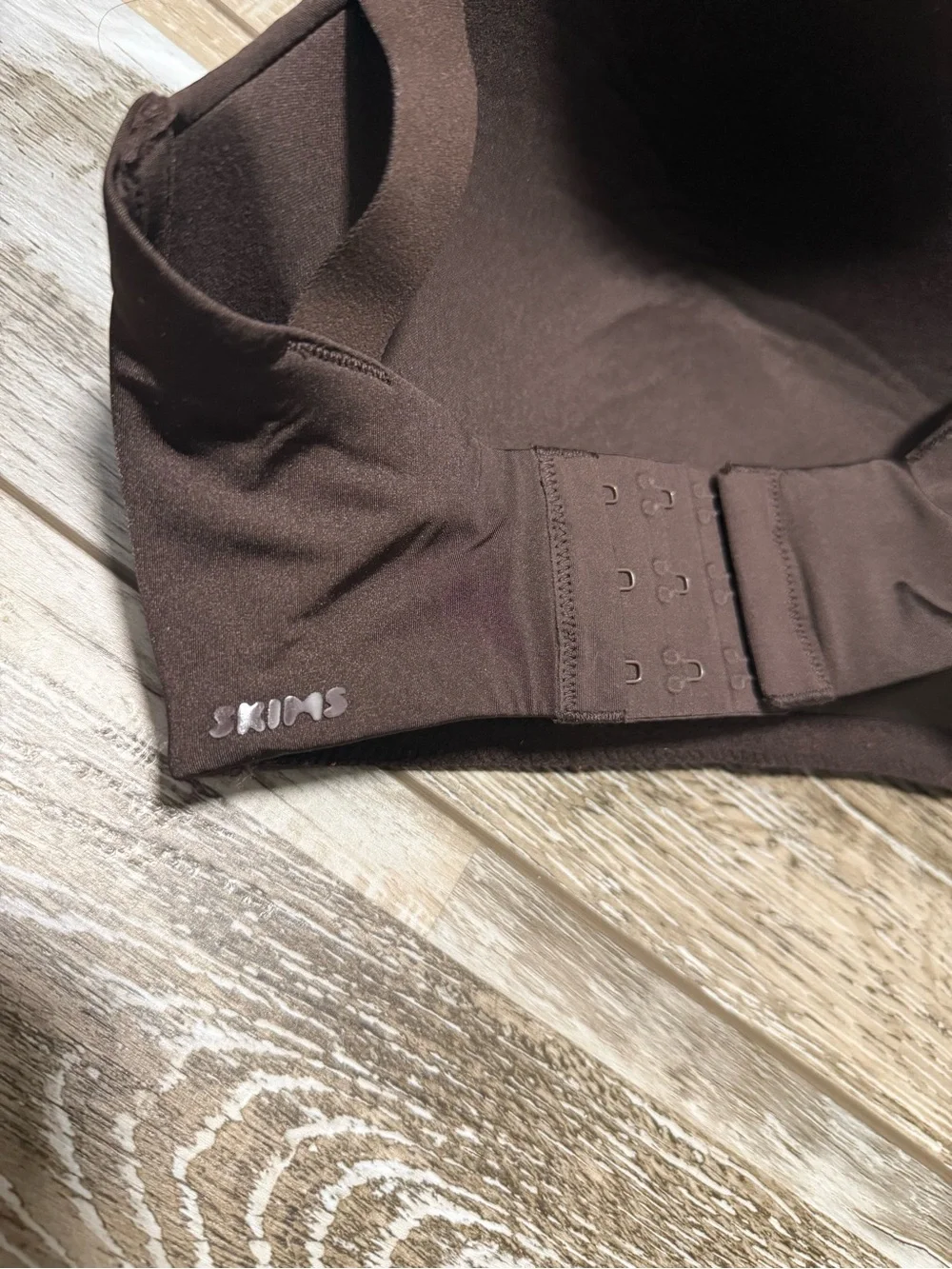 SKIMS Wireless Form T-shirt Bra Size 34H Coffee Brown Seamless Support - Picture 3 of 4